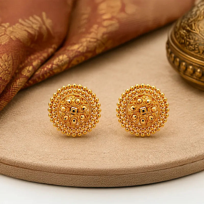 Elegant 22K yellow gold stud earrings for everyday wear and special occasions