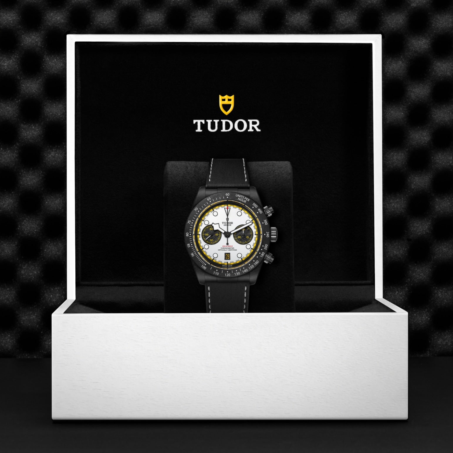 Black Bay Chrono - M79377KN-0003