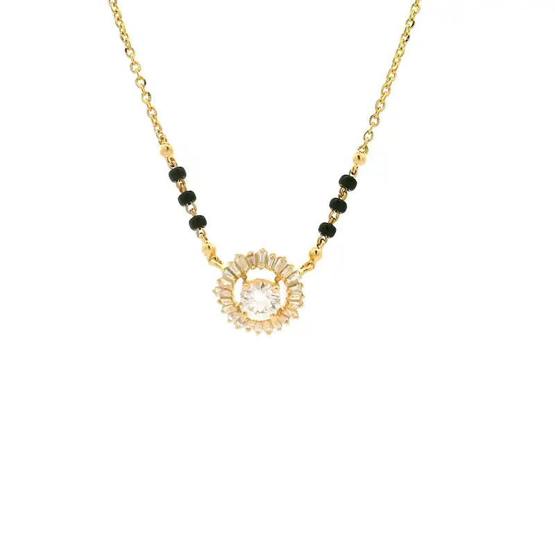 Elegant Round Diamond Pendant Necklace Mangalsutra in 18K Gold for Daily Wear