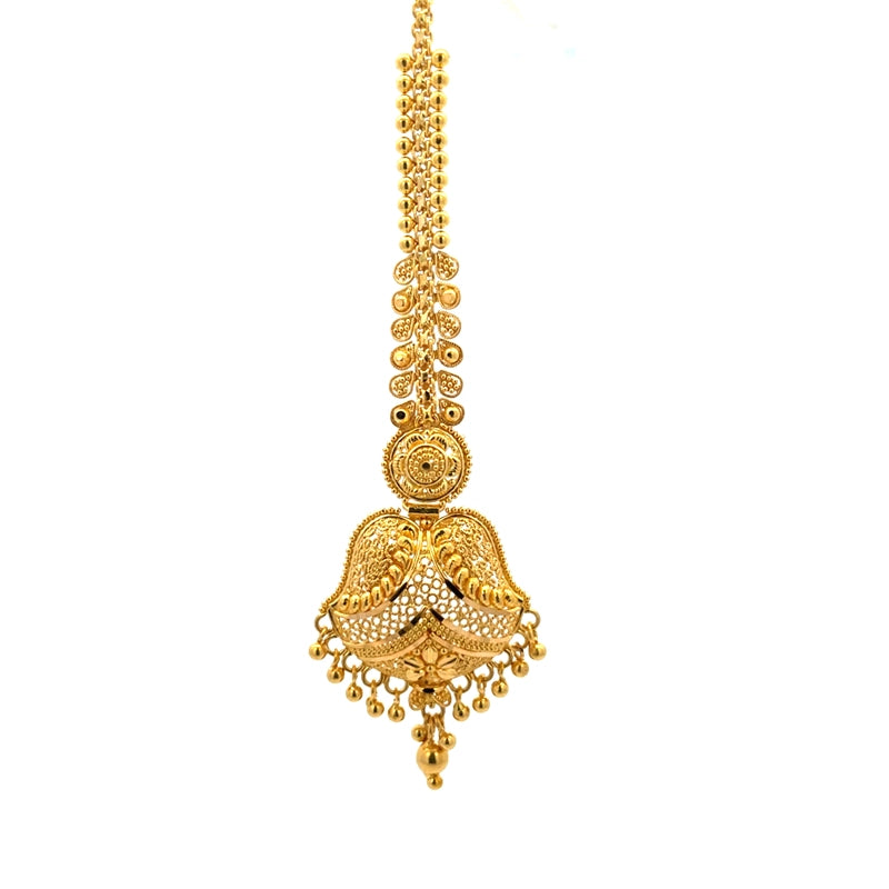 Elegant 22K Yellow Gold Maang Tikka for Timeless Traditional Adornment