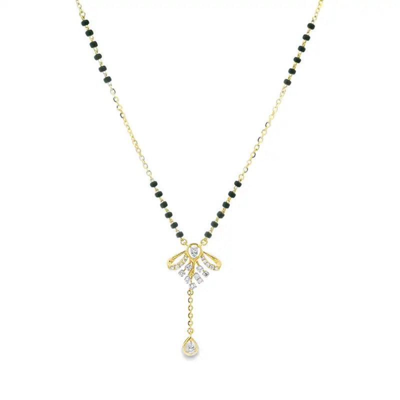 Elegant 18K Gold Mangalsutra Necklace with a Sparkling Diamond Accent