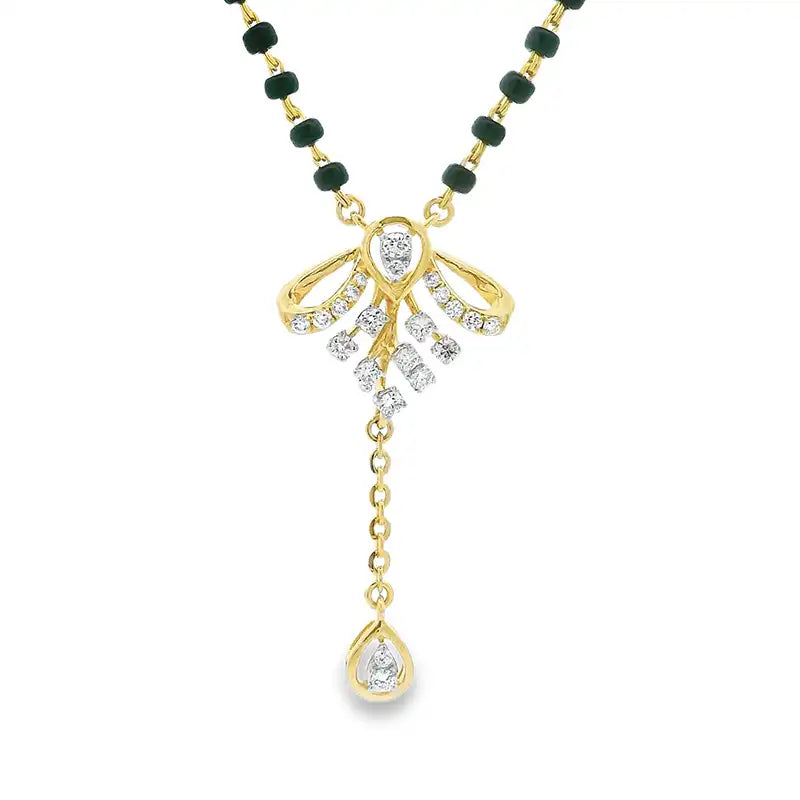 Elegant 18K Gold Mangalsutra Necklace with a Sparkling Diamond Accent
