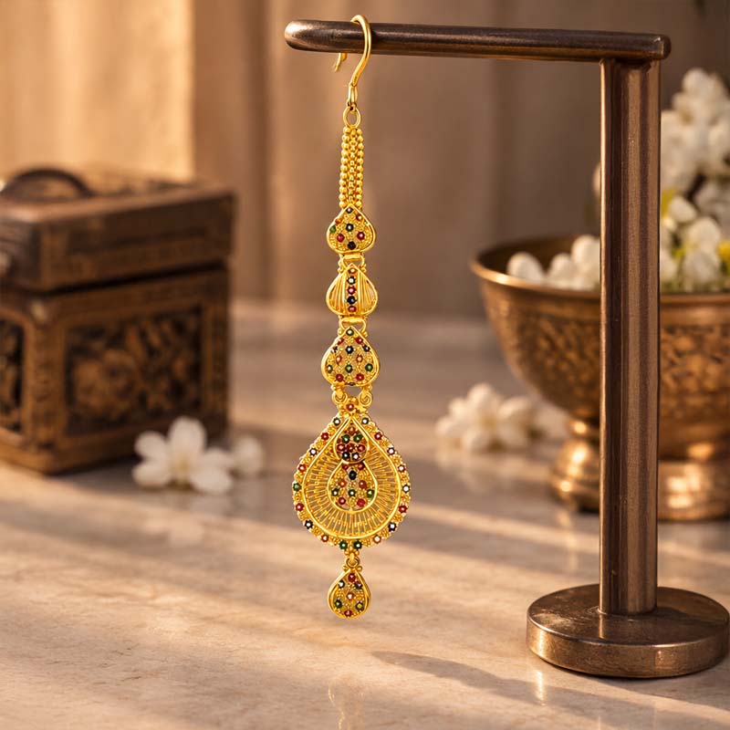Beautiful 22K Yellow Gold Maang Tikka with Intricate Minakari Work for Women