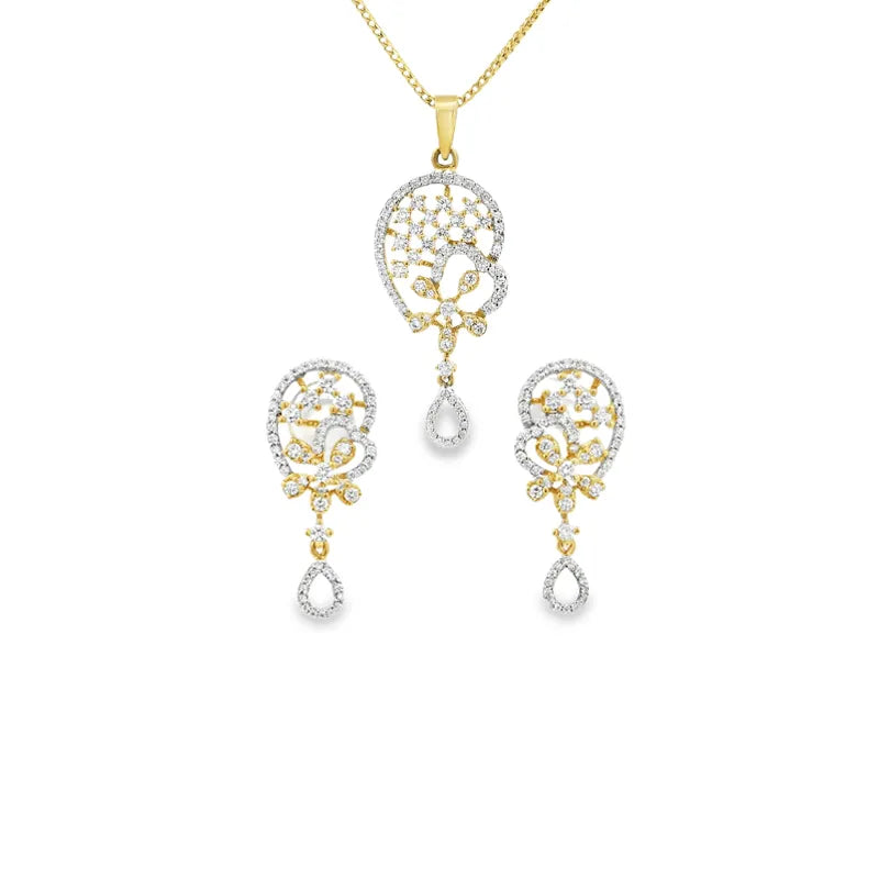 Elegant Diamond Pendant Set