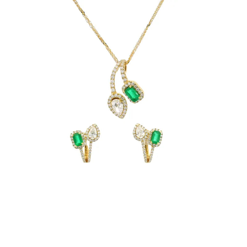 Emerald Diamond Pendant Set