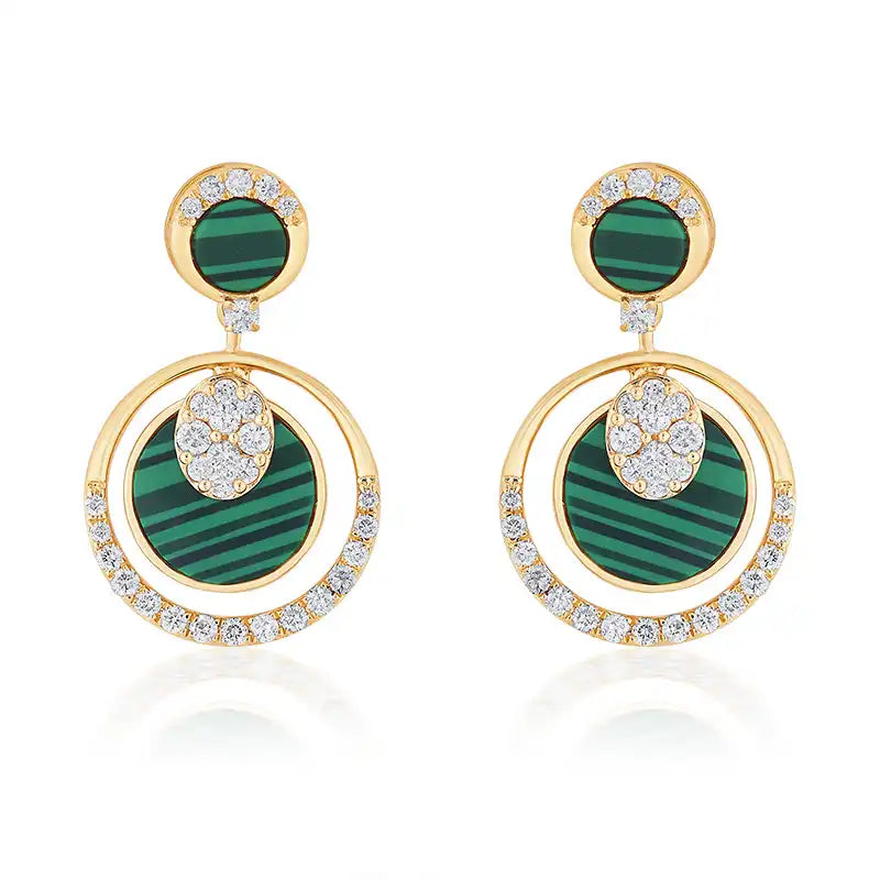 Pendant Set in 18K Gold and Diamonds