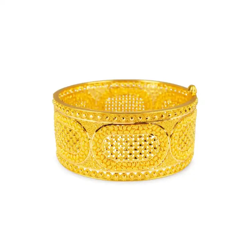 Elegant Ladies 22K Yellow Gold Kada Bangle for Timeless Appeal