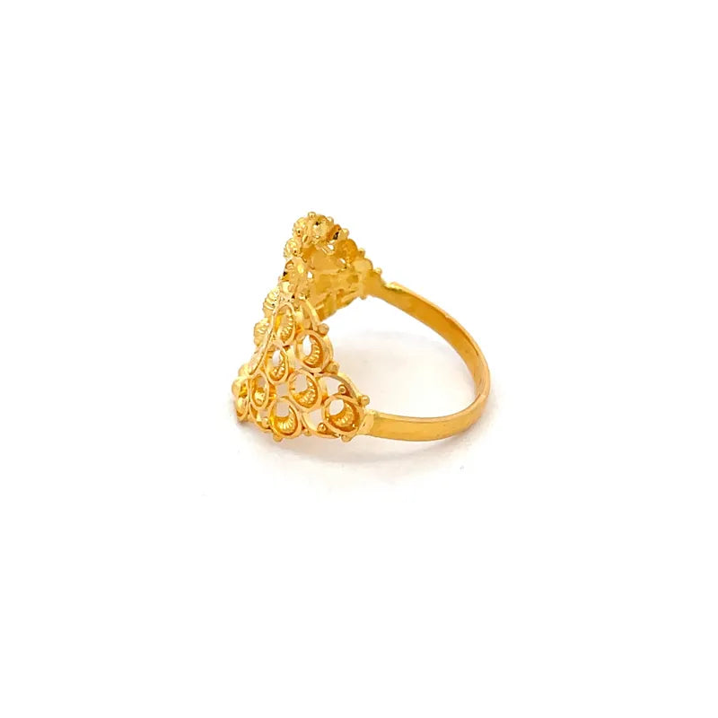 Elegant 22k Yellow Gold Ring Size 6.5 for Everyday Wear or Special Occasions