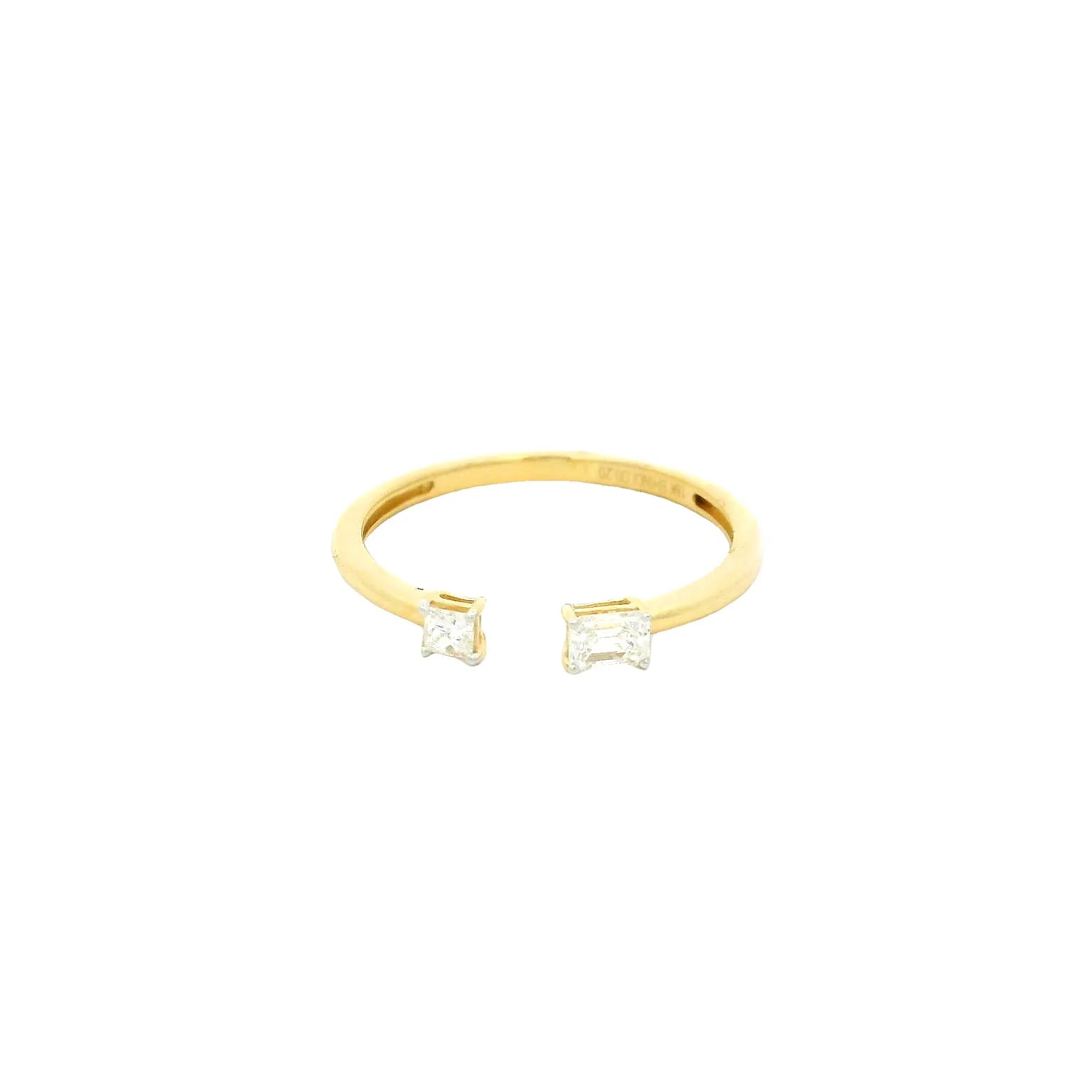 Elegant Gold Diamond Ring