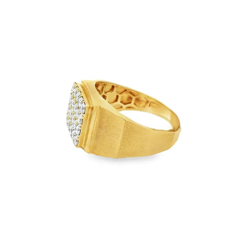 Elegant Gold Diamond Ring for Men