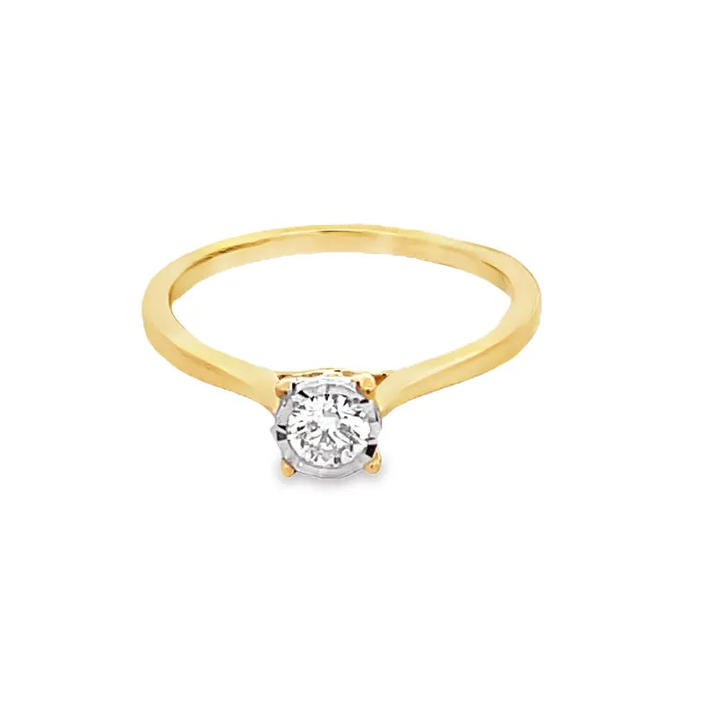 Elegant Gold Engagement Ring