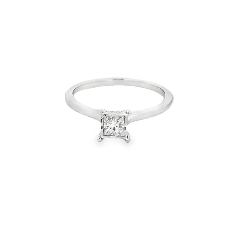 Elegant Princess Cut Diamond Ring