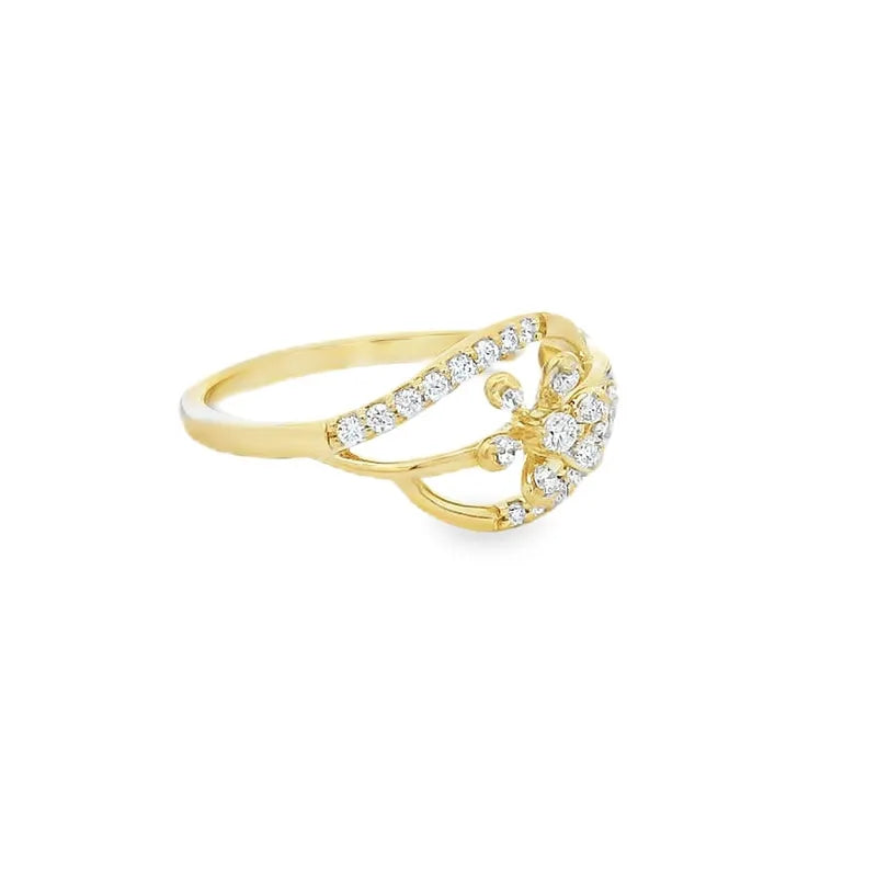 Elegant Gold Ring with Sparkling Accents