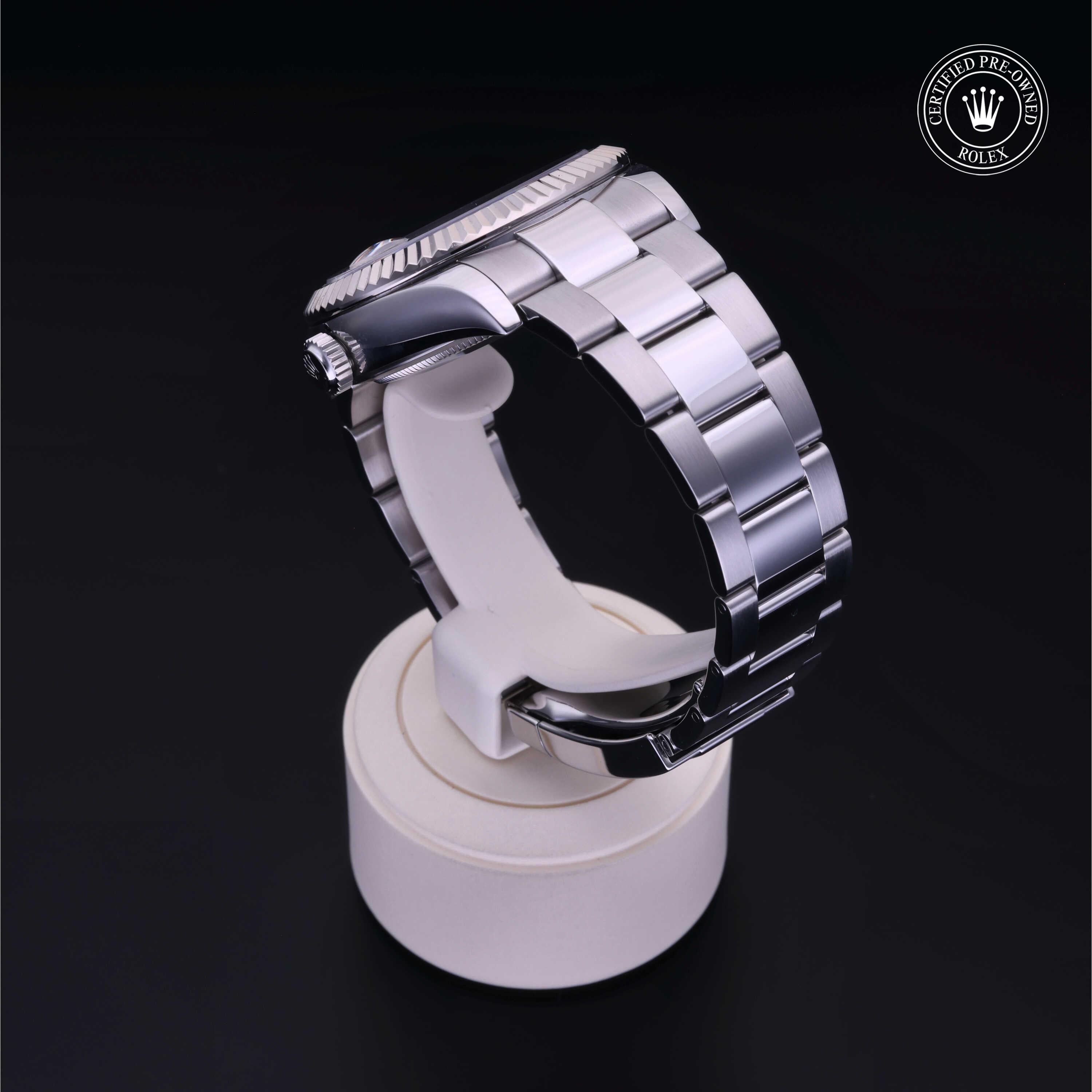Oyster Perpetual Sky-Dweller