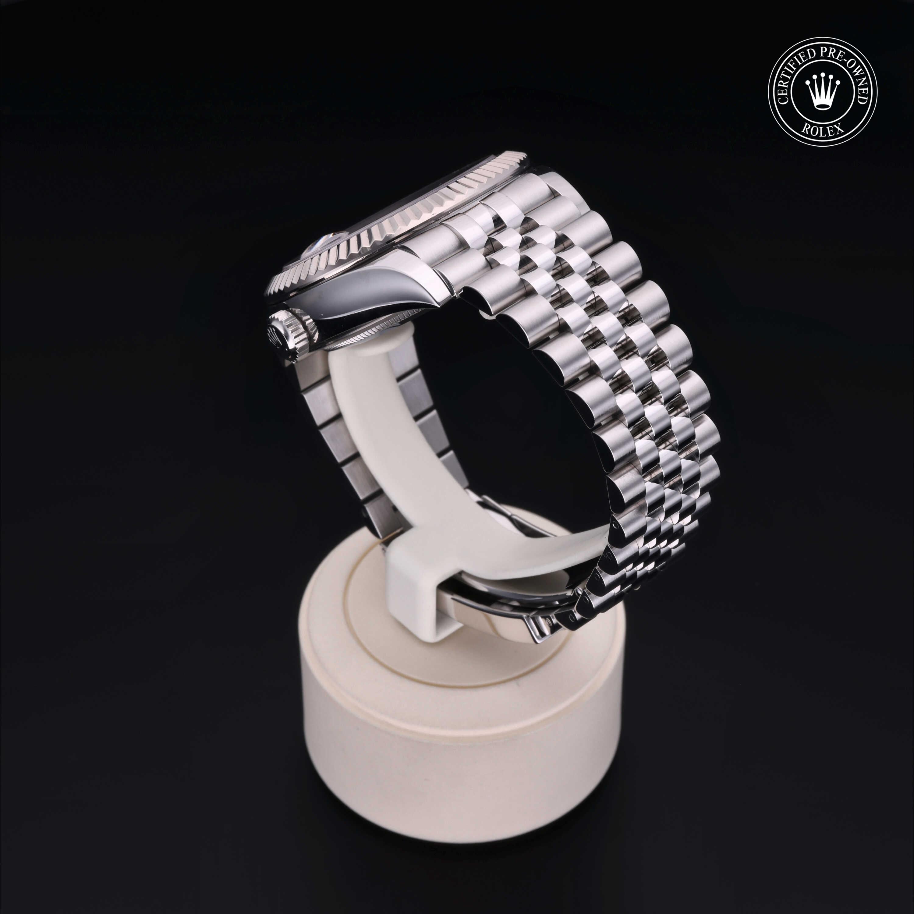 Oyster Perpetual Sky-Dweller