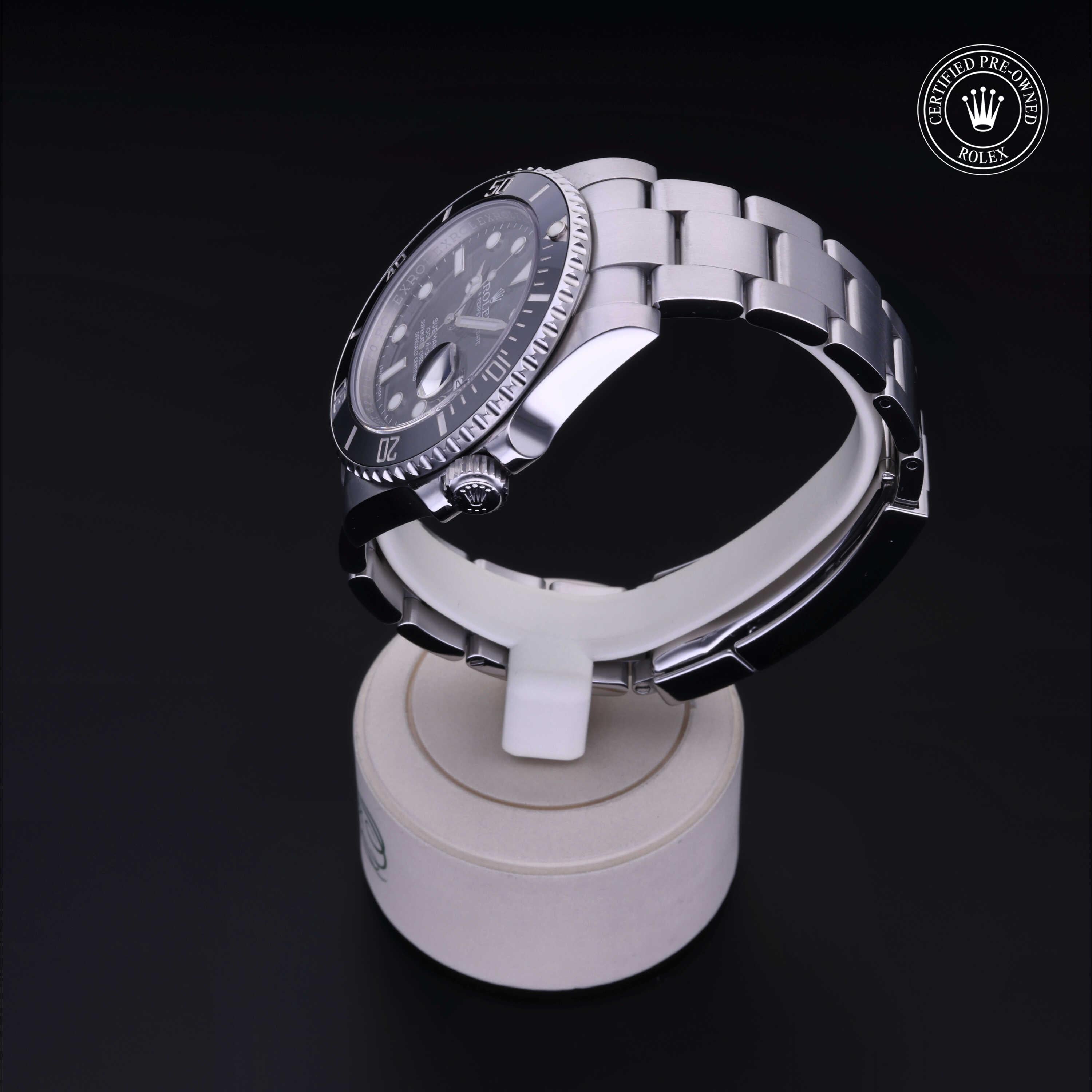 Oyster Perpetual Submariner Date