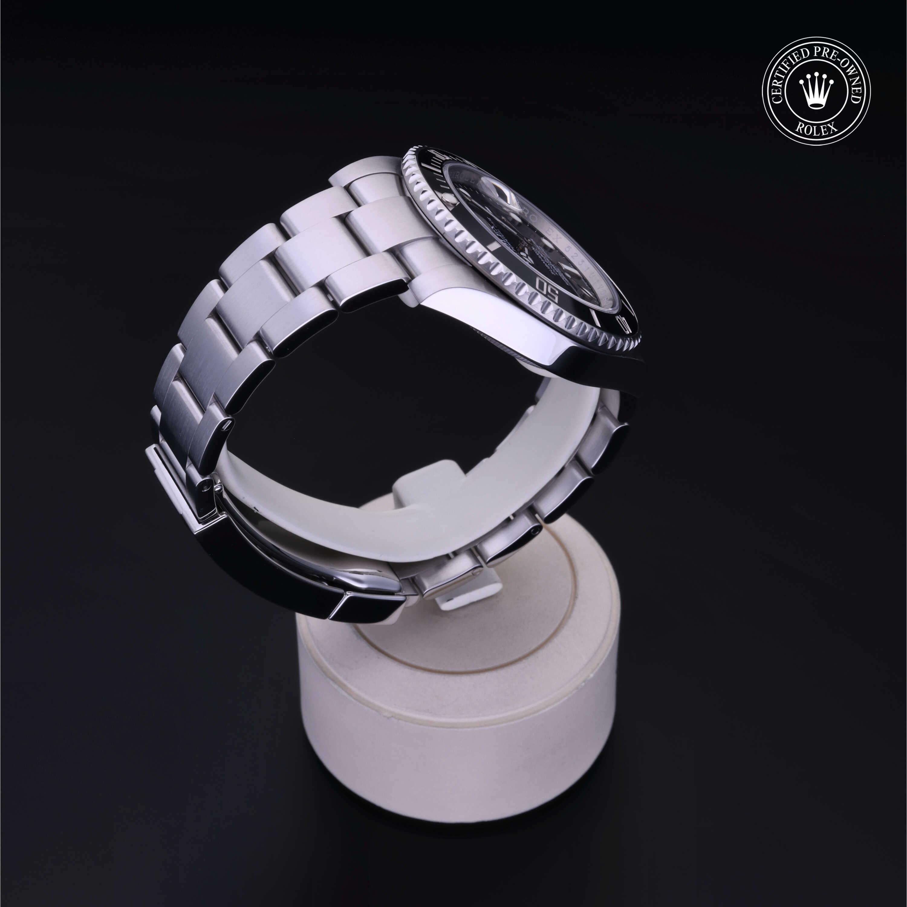 Oyster Perpetual Submariner Date