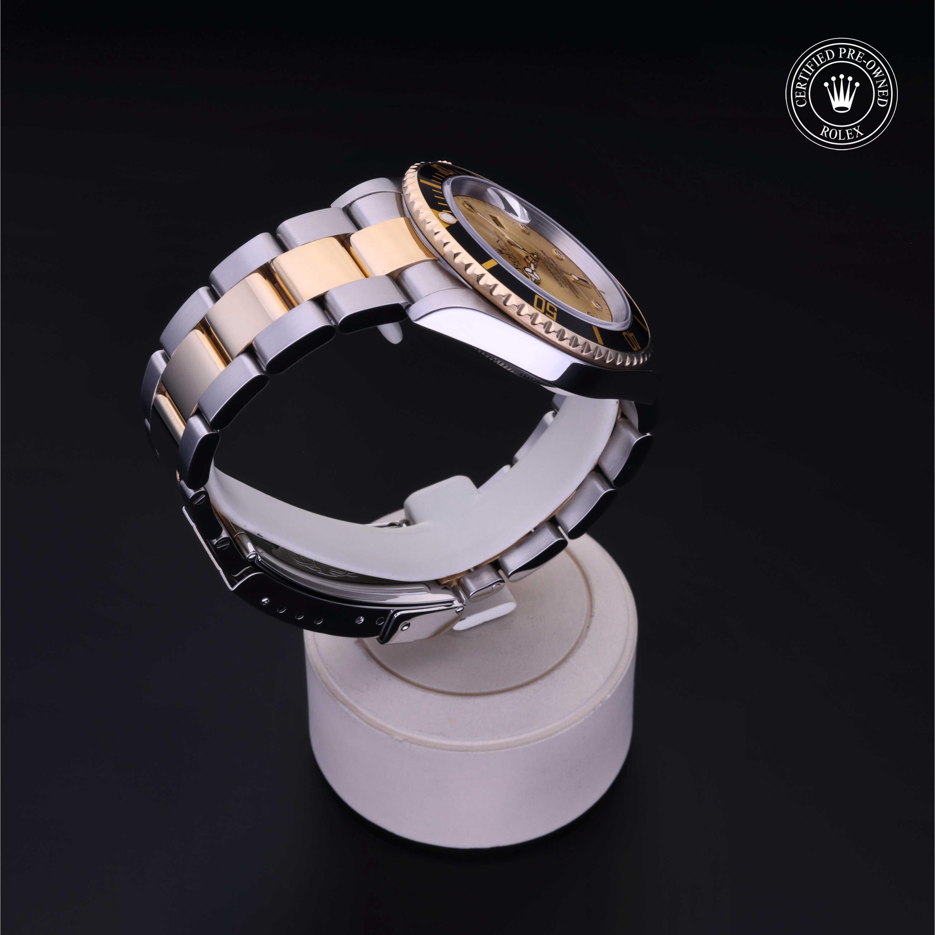Oyster Perpetual Submariner Date
