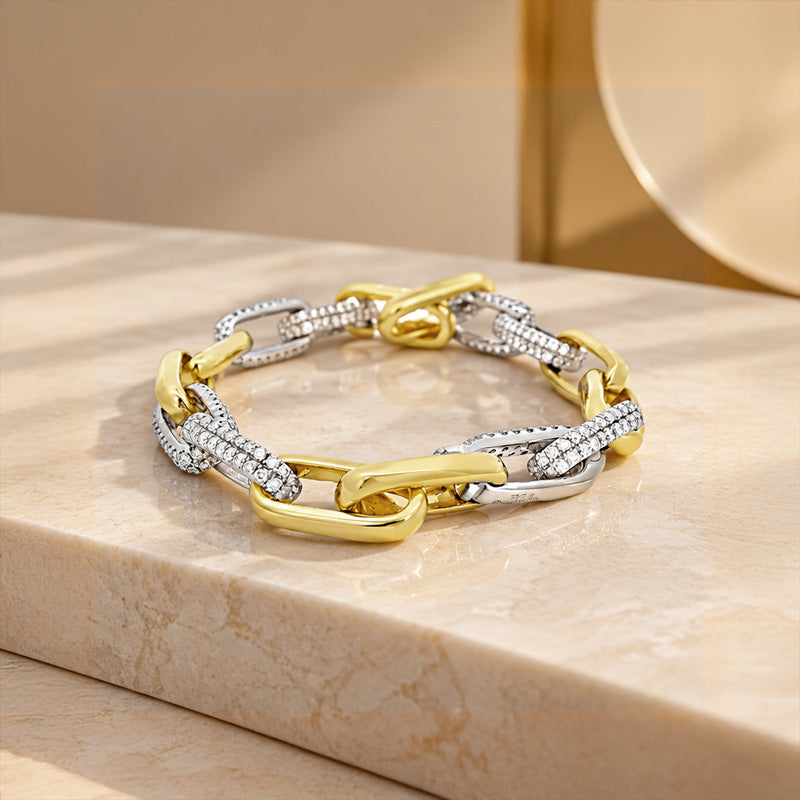 Elegant 18K Gold Bracelet
