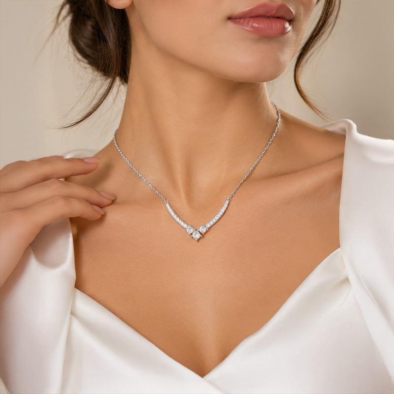 Classic V - Diamond Necklace