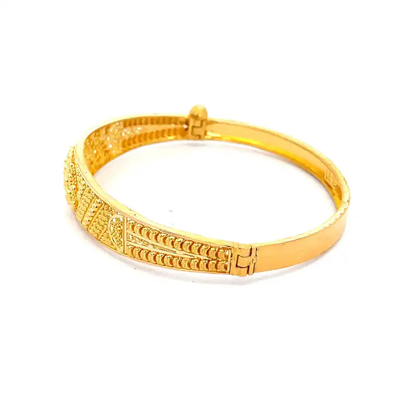 Elegant 22K Yellow Gold Free Size Kada Bangle with Side Screw Opening for Easy Wear