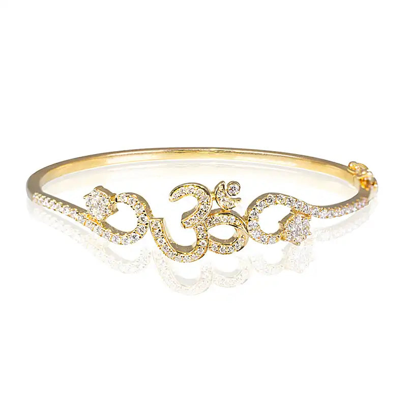 OM Bracelet in 18K Yellow Gold and Diamonds