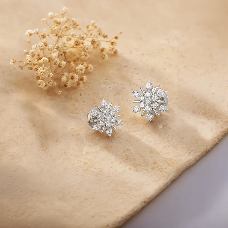 18K White Gold Diamond Snowflake shaped Stud Earrings