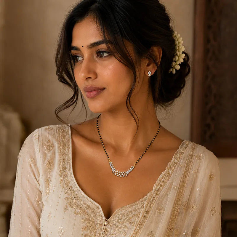 Elegant 18K Gold Diamond Mangalsutra Necklace for Everyday Wear