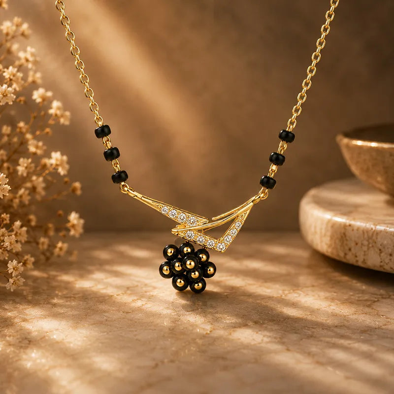 Abstract 18K Yellow Gold Necklace with Diamond Accent for Timeless Style