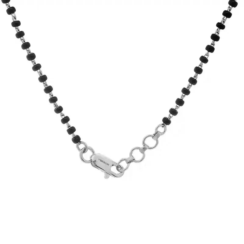 Elegant 18K White Gold Diamond Mangalsutra Necklace for Timeless Appeal