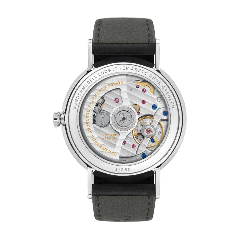 NOMOS Glash&uuml;tte Ludwig neomatik 39 f&uuml;r &Auml;rzte ohne Grenzen