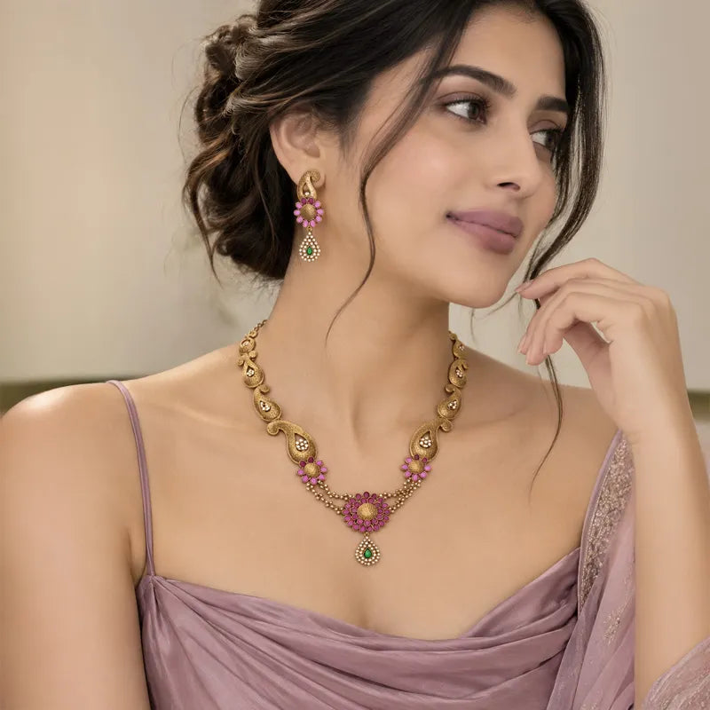 Elegant 22K Yellow Gold Antique Necklace and Earrings Set for Women