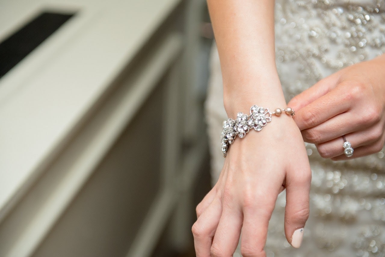 CHARACTERISTICS OF DIAMOND JEWELRY