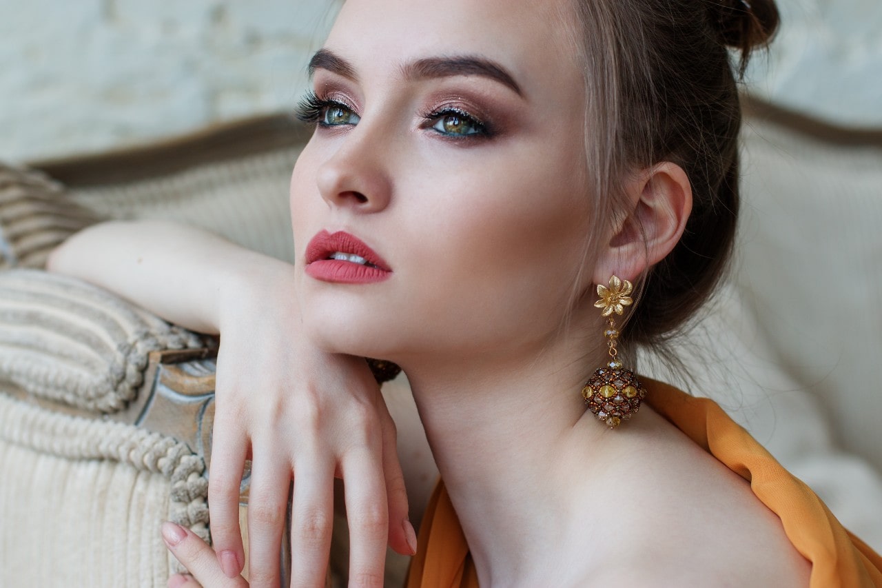 22K Yellow Gold & CZ Stud Earrings (1.7gm) – Virani Jewelers
