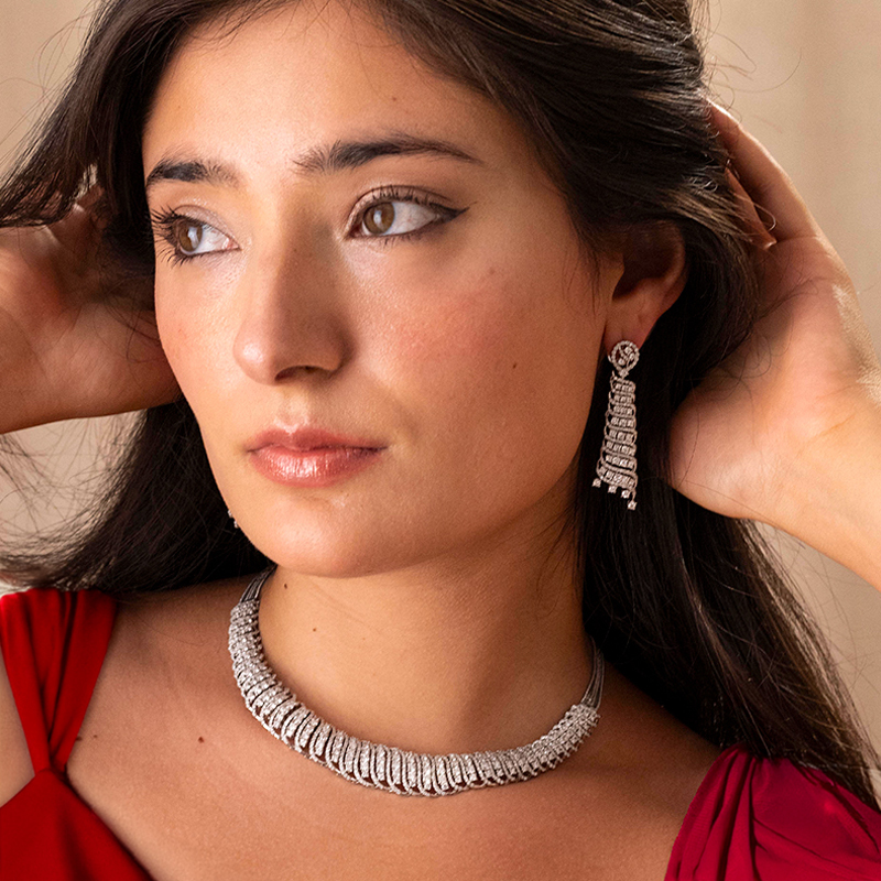 Crescent-inspired necklace set