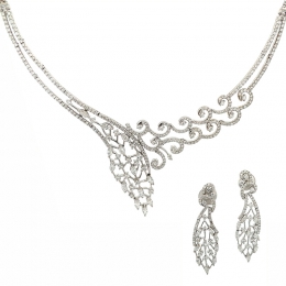 18K White Gold Diamond Necklace Set