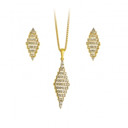 Elegant Spiral Diamond Pendant Set