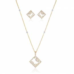 18K Gold Diamond Pendant Set, square