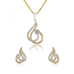 Diamond Pendant Set in 18K Gold