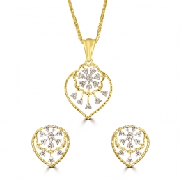 Floral Gold Diamond Pendant Set