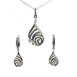 Spiral Gold Diamond Pendant Set