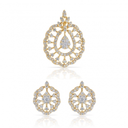 18K Yellow Gold & Diamond Fancy Oval Pendant Set