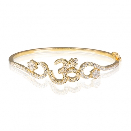 OM Bracelet in 18K Yellow Gold and Diamonds