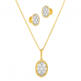 18K Yellow Gold Diamond Oval shaped Pendant Set