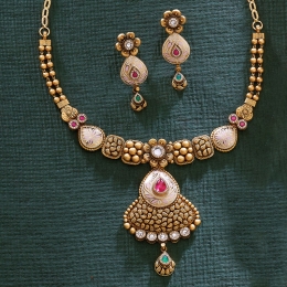 Antique Style Gold Necklace Set