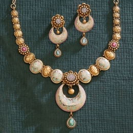 Vintage Inspired Gold Necklace Set