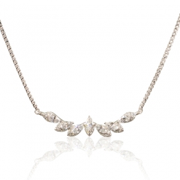 Elegant leaf motif Diamond Necklace
