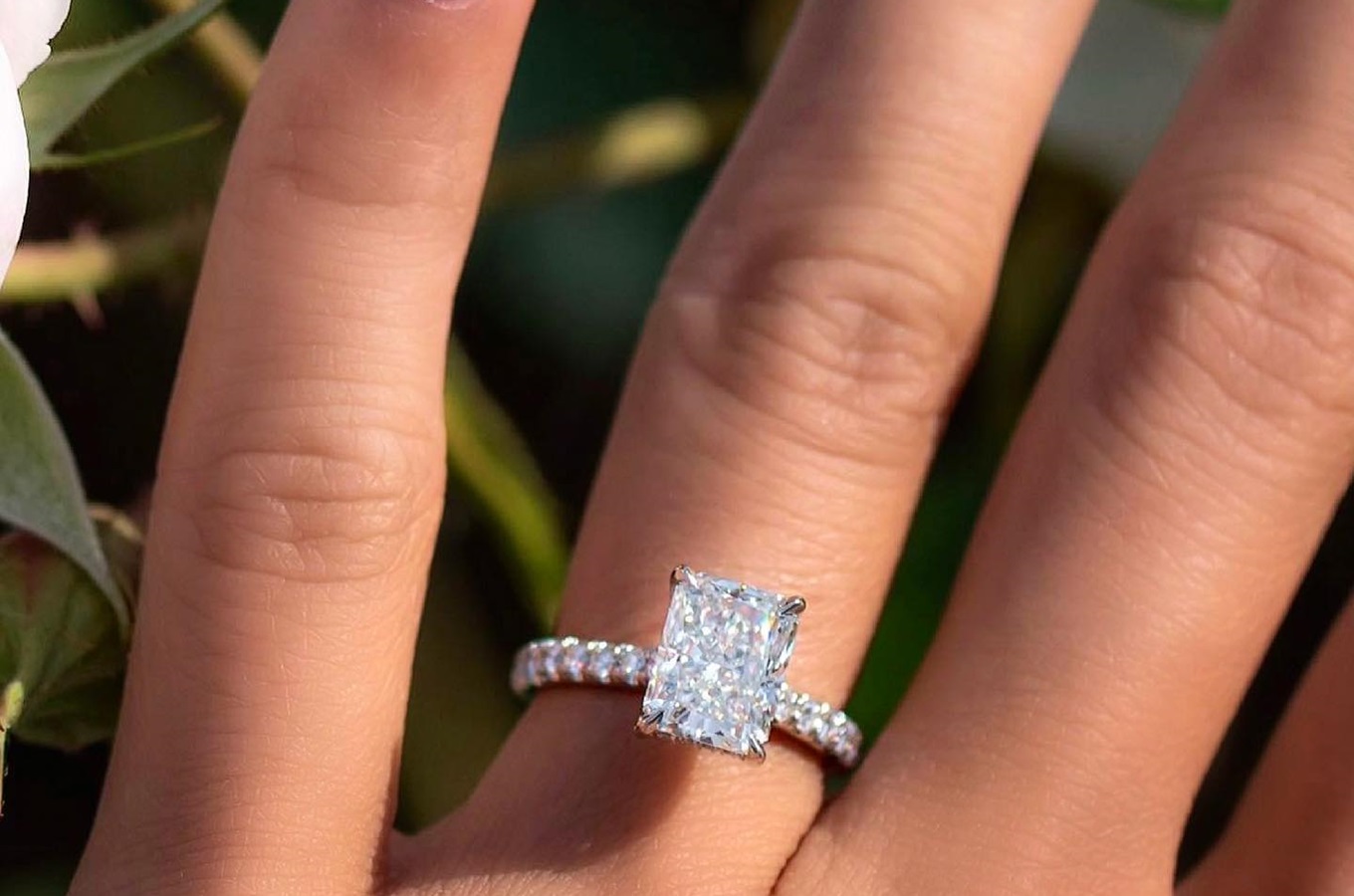 4 Steps to Take When You are Looking for the Absolute Engagement Ring