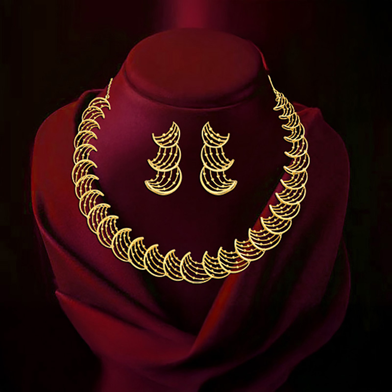 Timeless luxury made Easy in 22K Gold