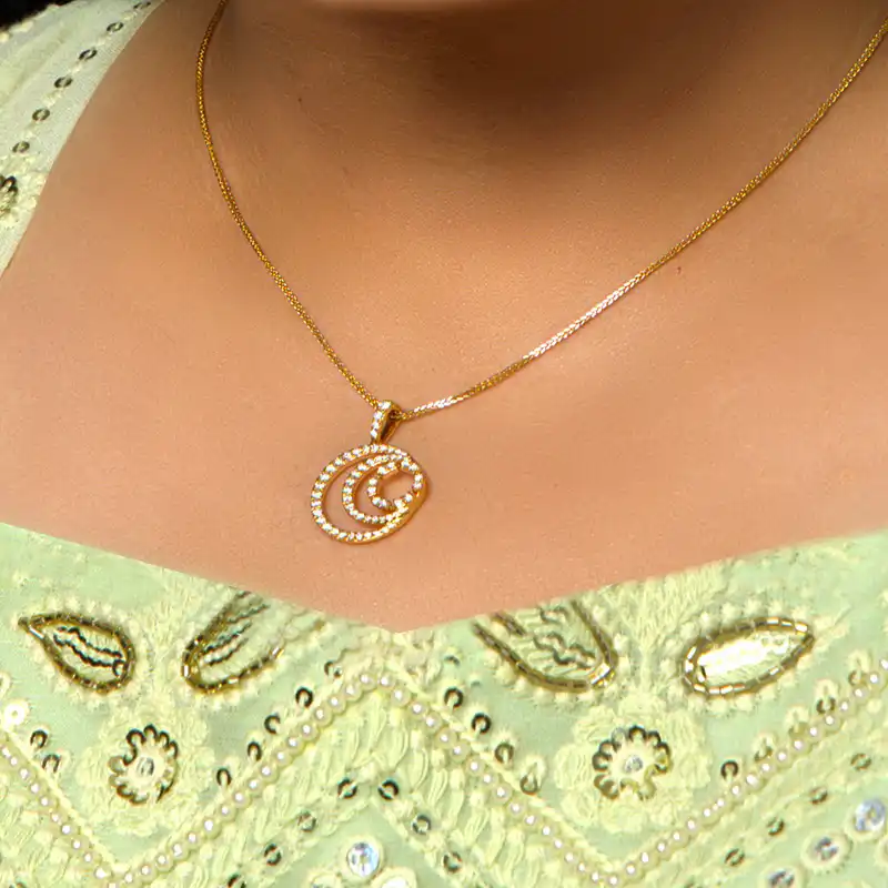 18K Gold Diamond dainty Pendant